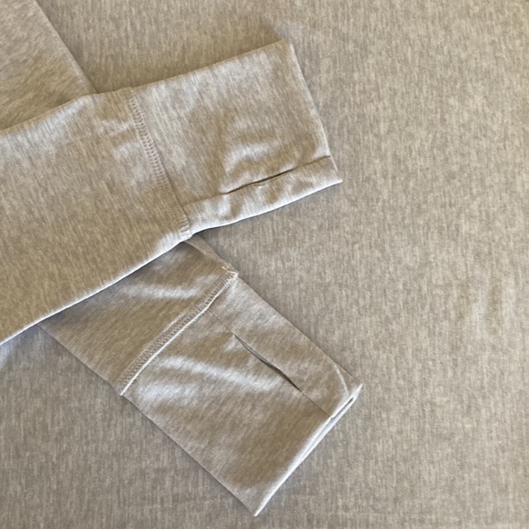 Ideology Medium silver gray short zipper sweater 100% polyester Made in Vietnam - Picture 8 of 9